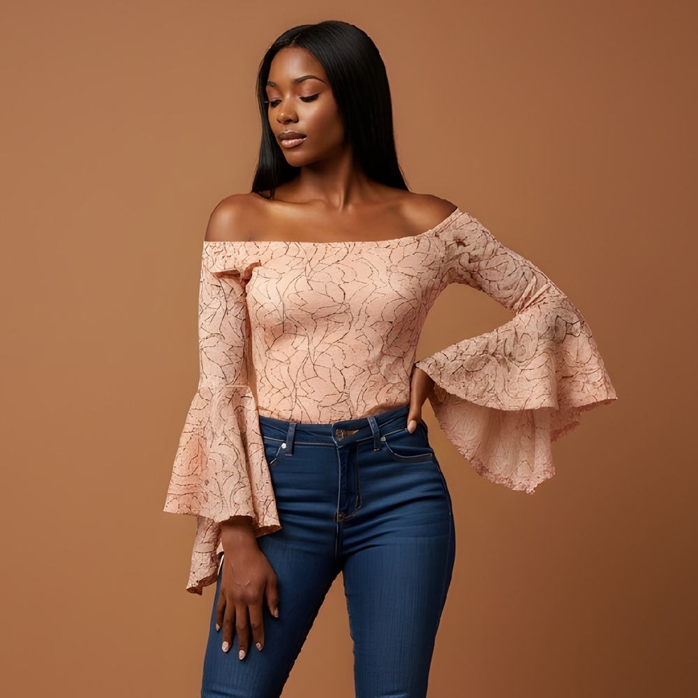 The Sang SZ SM, peach and black lace top, bust 31”, waist 27” when zipped.